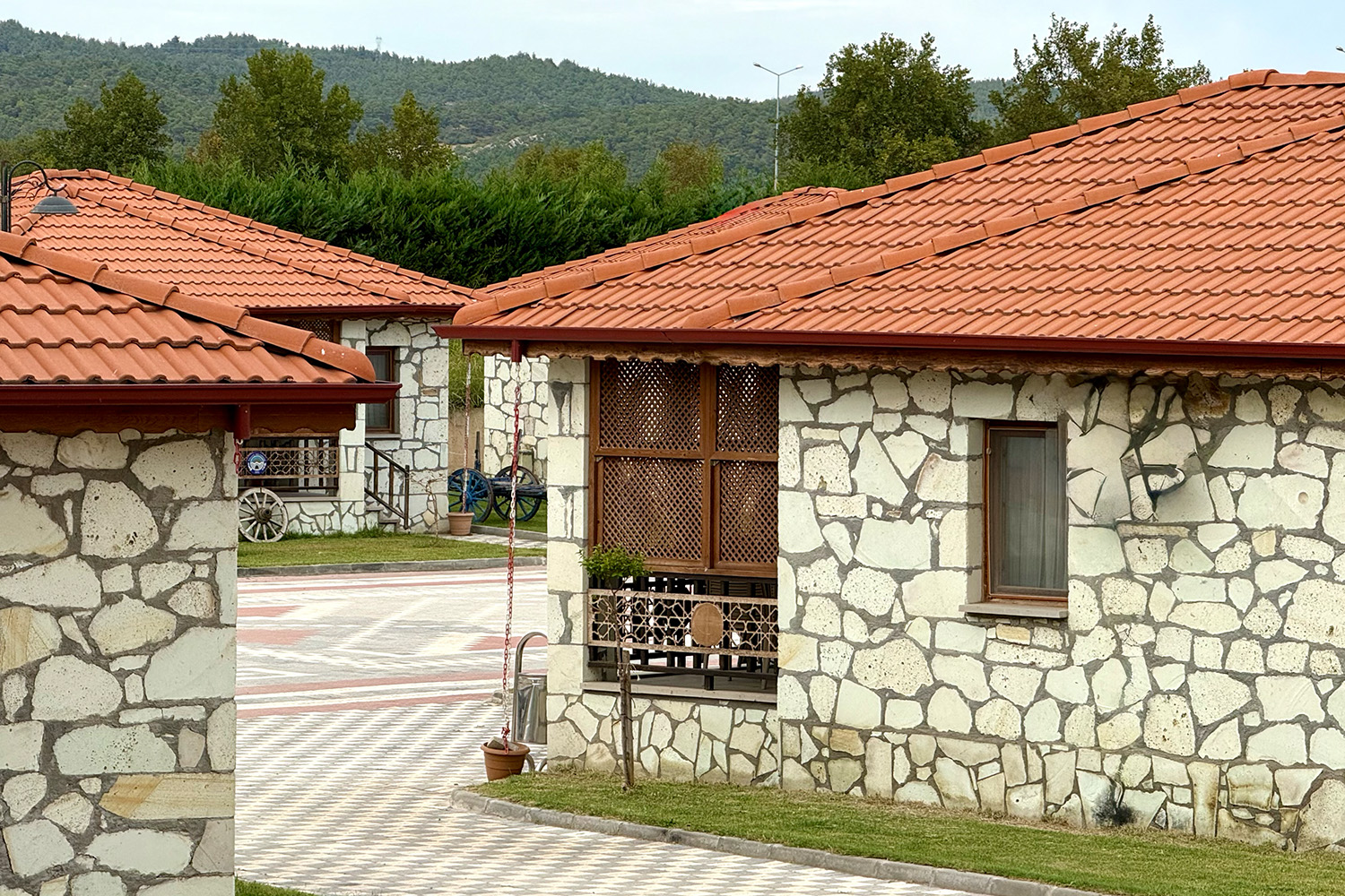 Bigadiç Termal Taş Evleri