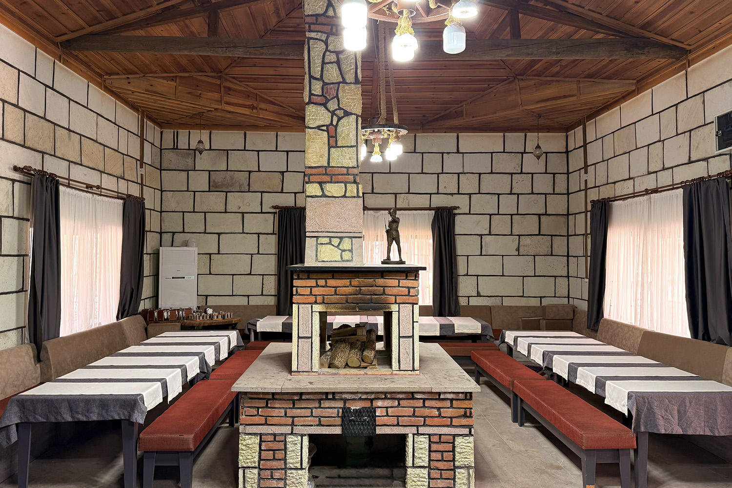 Bigadiç Termal Taş Evleri