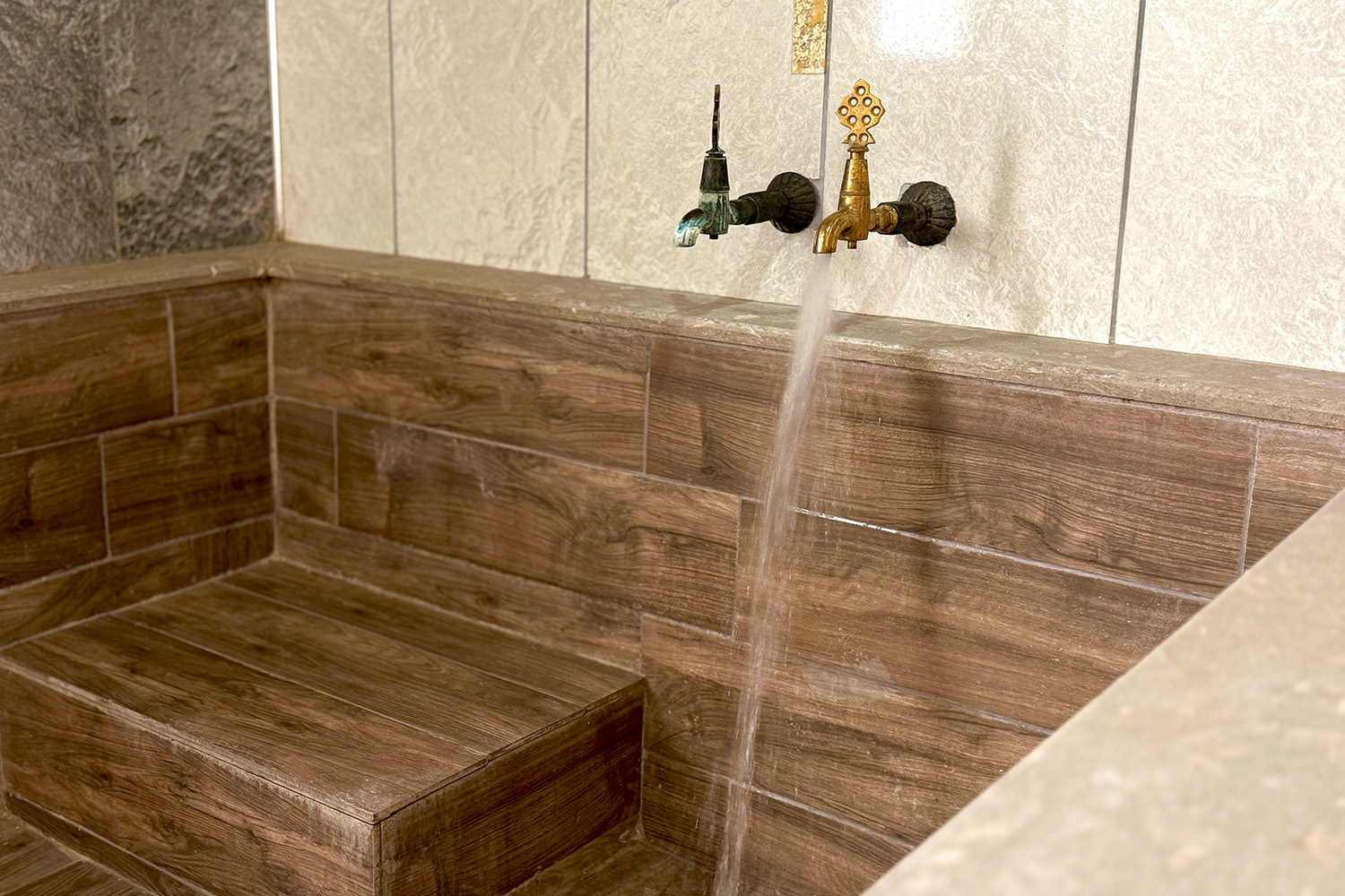 Dubleks Konak | Bigadiç Termal Taş Evleri